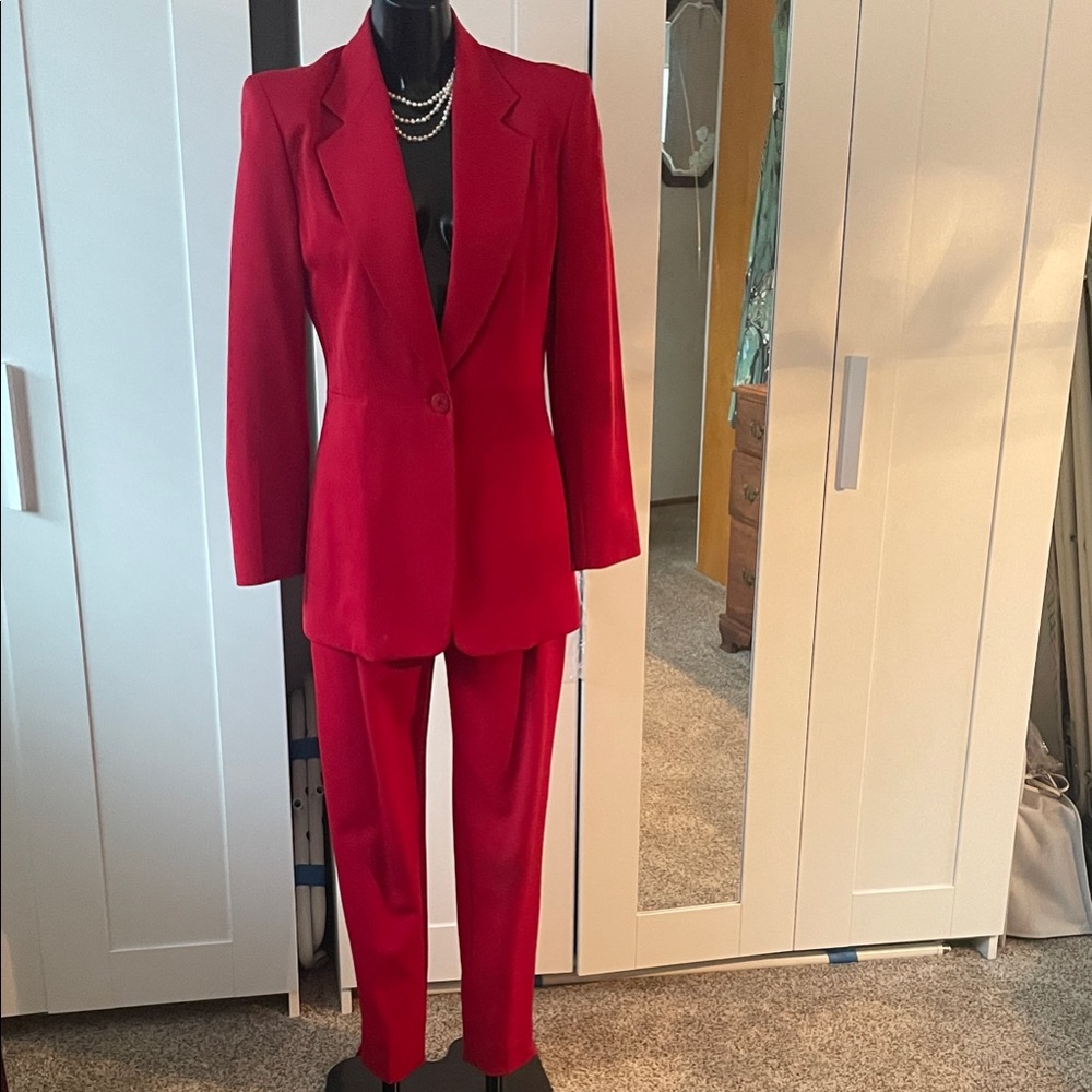 3 pieces. Elegant red women's suit set.